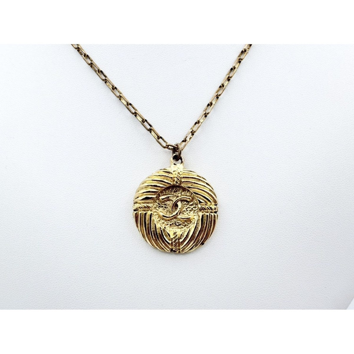 Chanel Coco Mark Round Pendant Necklace, Gold-Tone